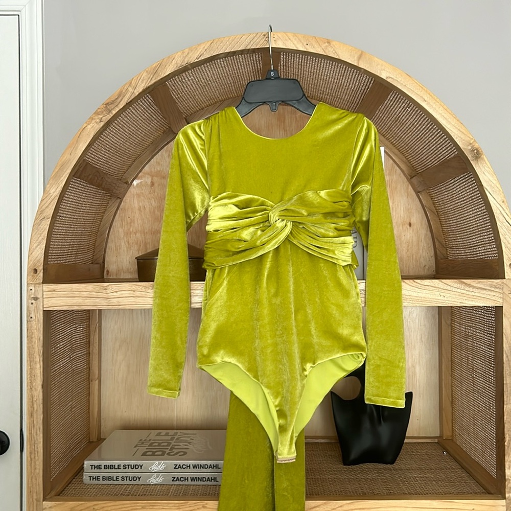 By Efrain Mogollon green bodysuit size 2
